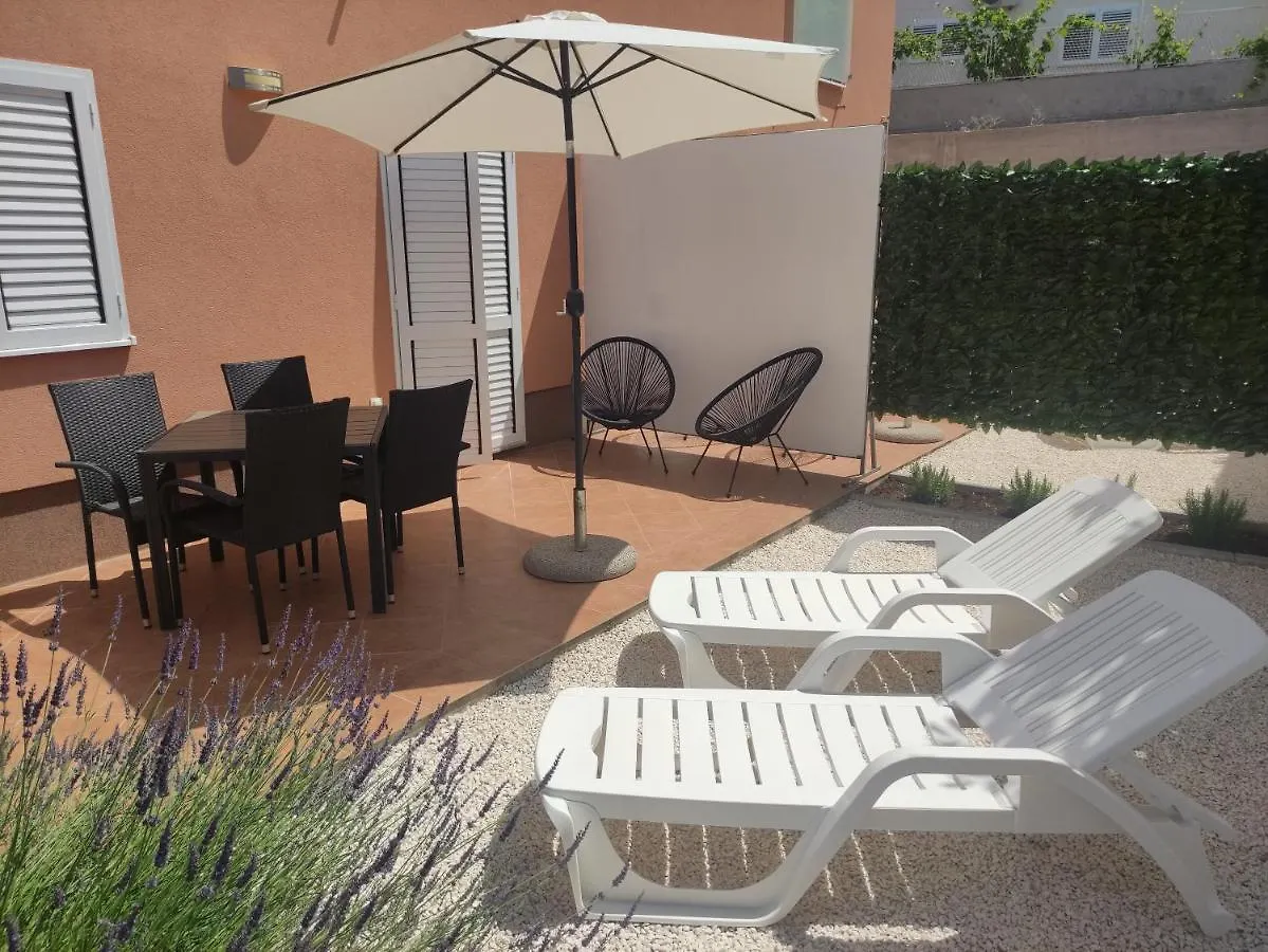 Tomena Apartments Trogir Croatia