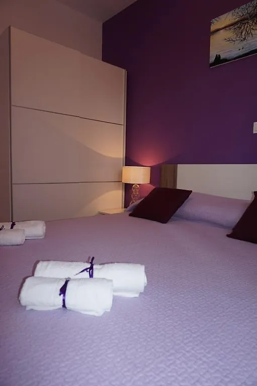 Tomena Apartments Trogir 0*,