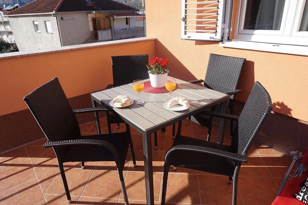 Tomena Apartments Trogir Croatia
