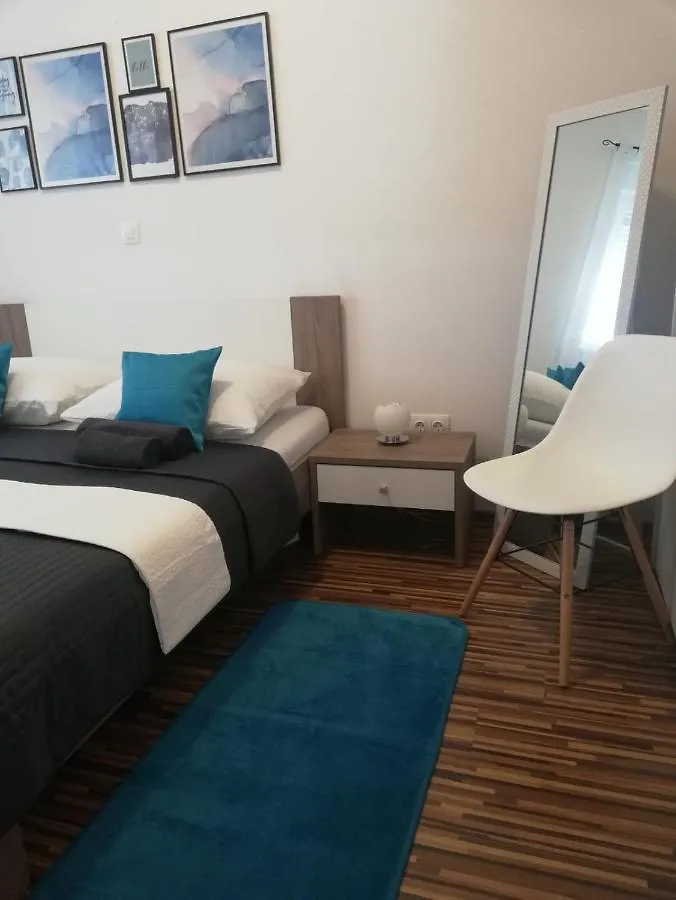 Tomena Apartments Trogir